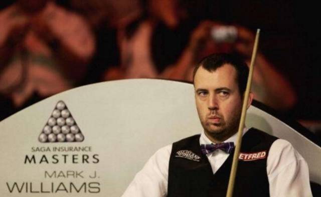 在比赛间隙 在比赛间隙