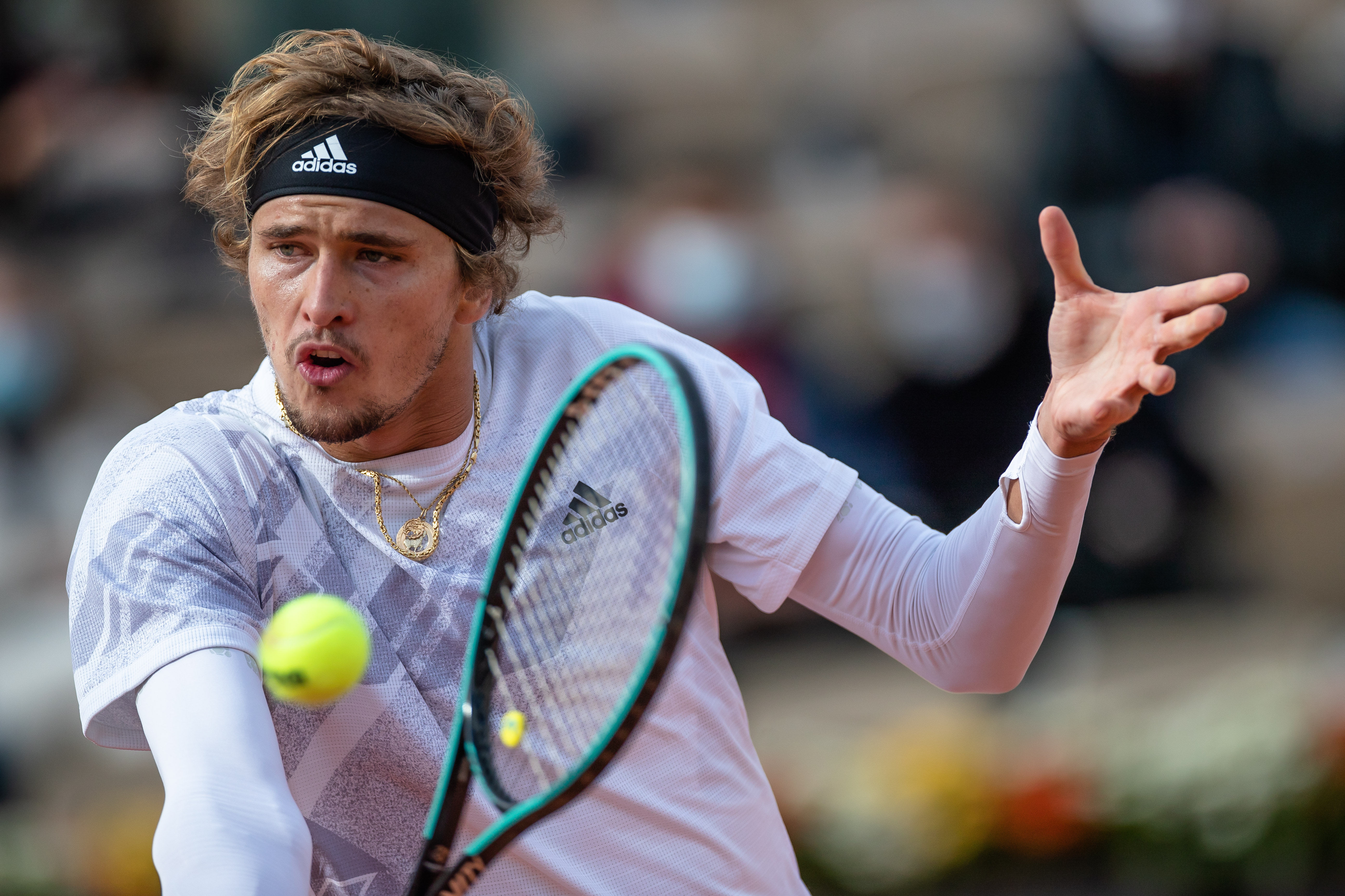 一位在青训 一位在青训